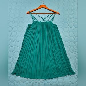 BCBGeneration Green Pleated Halter Coctail Mini Dress Size S